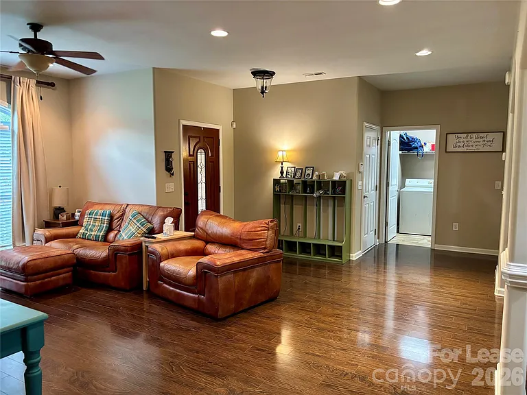 322 Patricia Ave — Photo 28