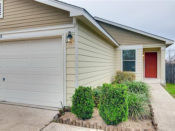 3rd image of 6028 Toye Dr