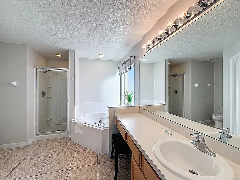 217 Sevilla Ave — Photo 18
