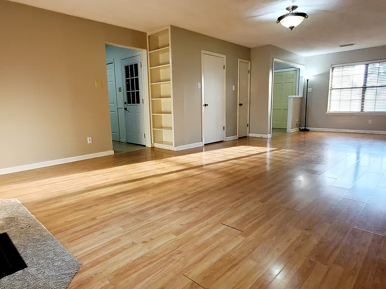 89 Spring Grove Dr — Photo 23