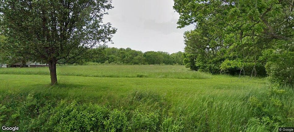 1st image of 664 County Road 1400e
