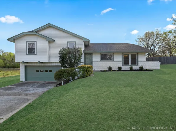 8421 Gary Dr, Tulsa, OK 74131