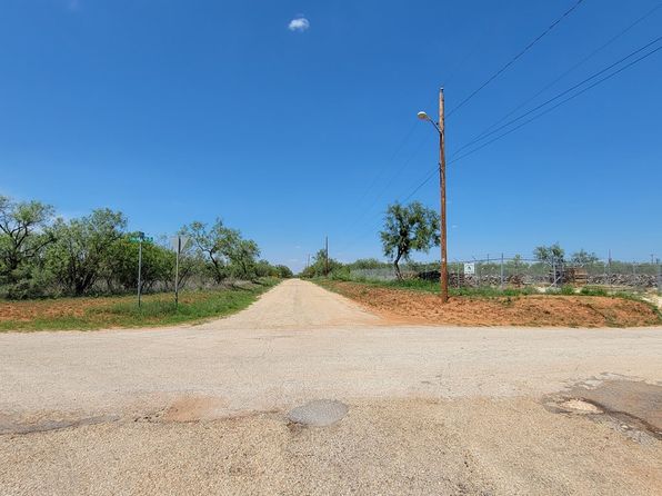 1304 W Colorado Ave, Sweetwater, TX 79556