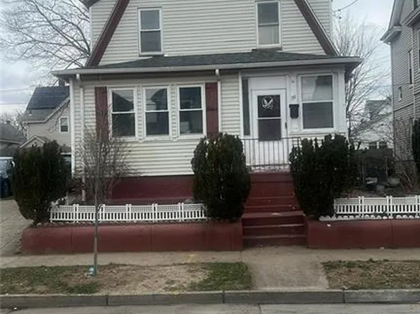 191 Vermont Ave, Providence, RI 02905