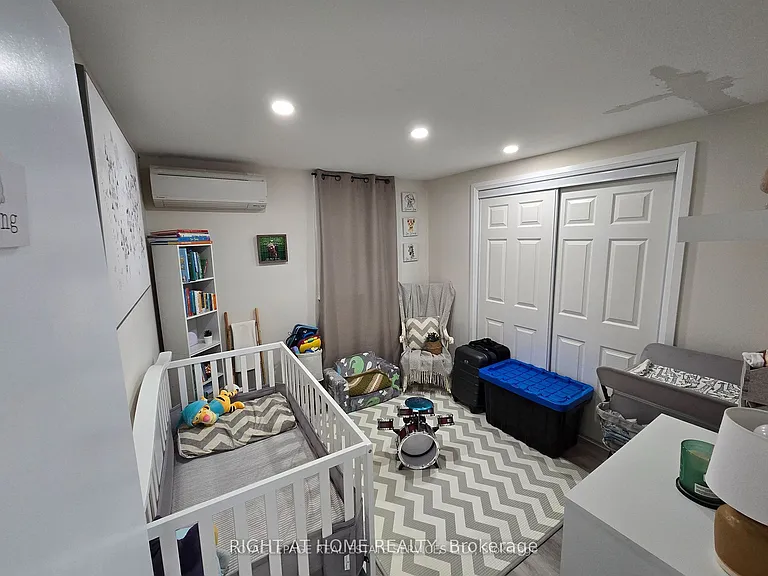 18 Ewing St #2 — Photo 13