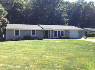 26 Larnis Rd, Framingham, MA 01701