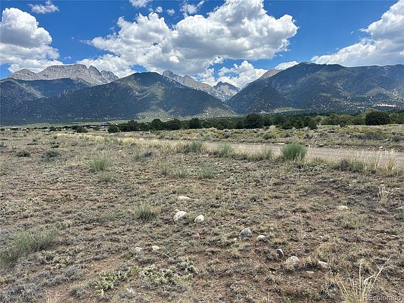 2nd image of 166 Wagon Wheel Road