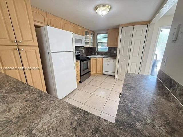 3750 NW 115th Way #21 — Photo 13