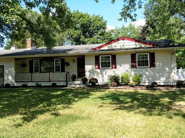 1st image of 35 Richard Dr