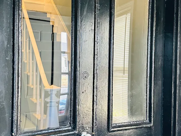 19 Lafayette Ave #2F, Coxsackie, NY 12051