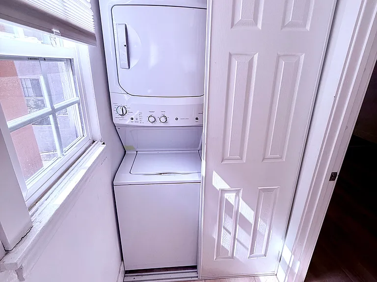 1704 Miramar St #1706 — Photo 12