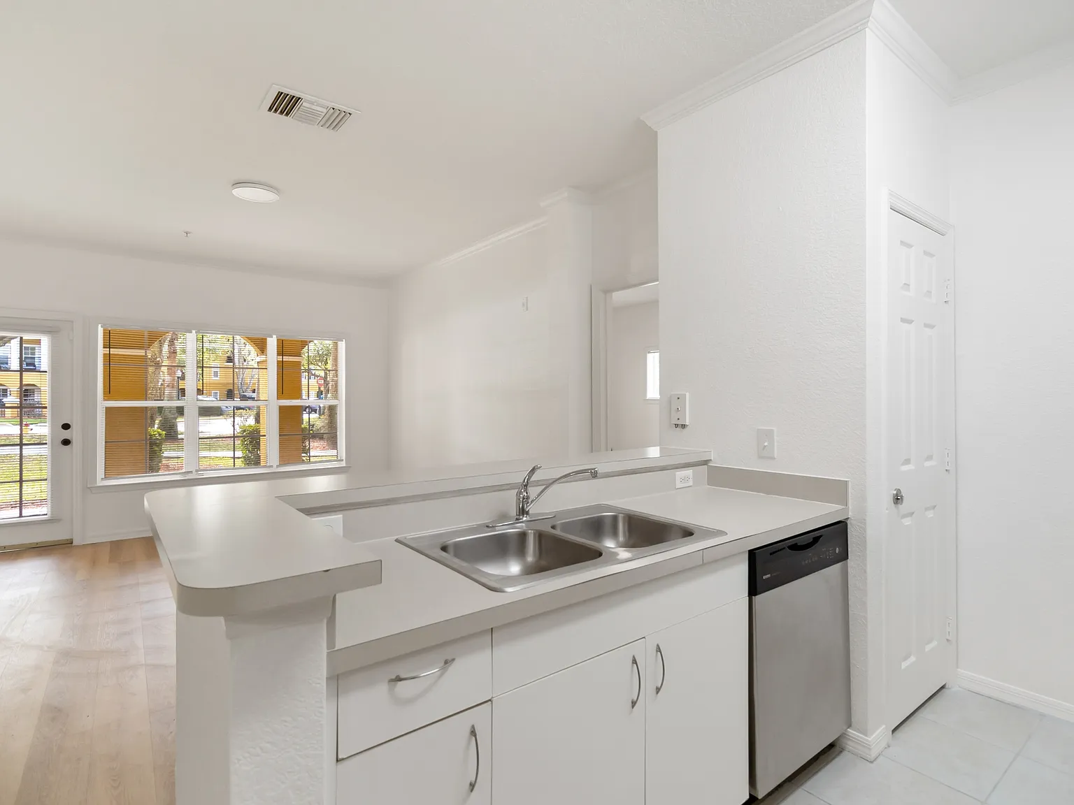 3599 Conroy Road - 1 — Photo 3