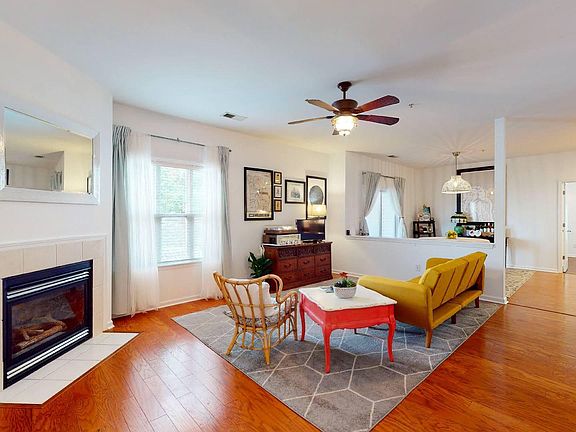 5th image of 3901 River Front Place Unit 103