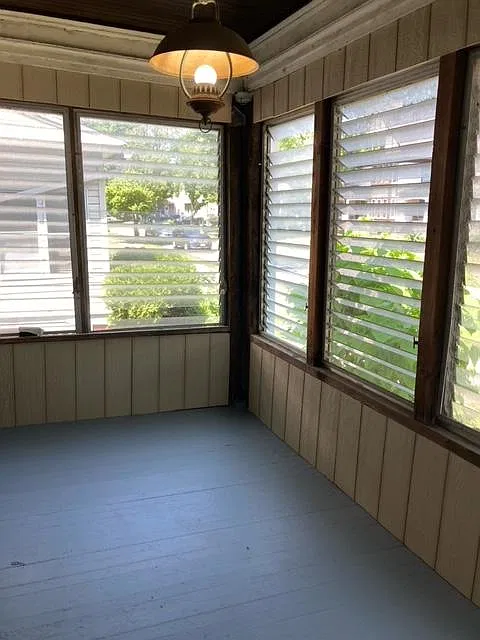 4 bed, 1946 sqft, $1,800 — Photo 2
