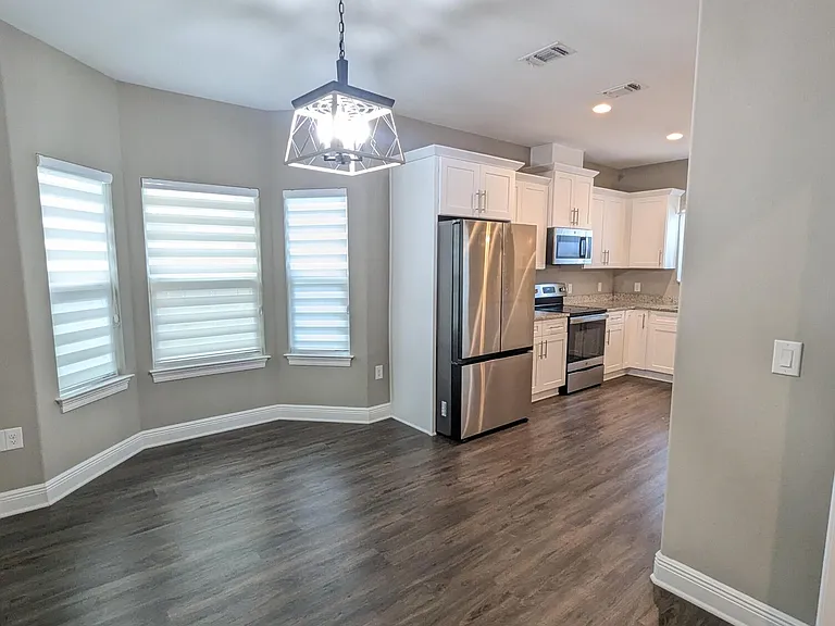 2335 Hadleigh Hills Ct — Photo 6