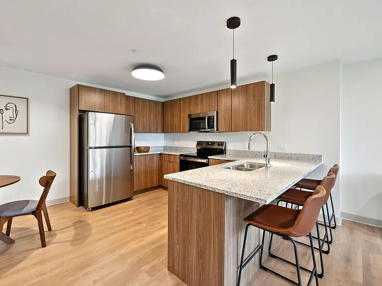 West 6th Apartments — Photo 24