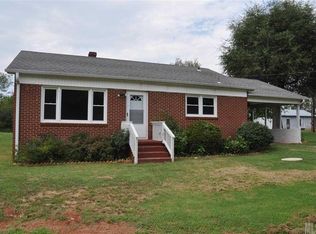 3080 Community Rd, Claremont, NC 28610