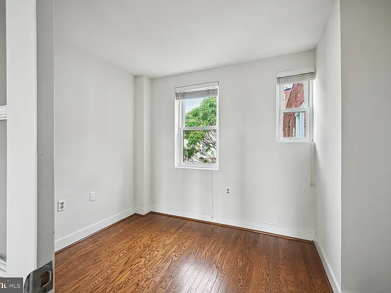 1727 R St NW #502 — Photo 13