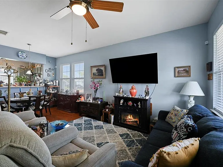 4418 N Live Oaks Cir — Photo 3
