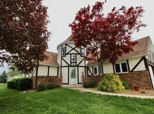 6 Cypress Point, Pekin, IL