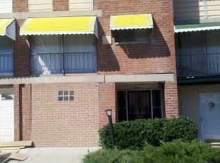 6827 Lindbergh Blvd, Philadelphia, PA 19142