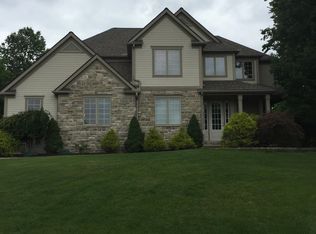 8461 Redwood Ct, Macedonia, OH 44056