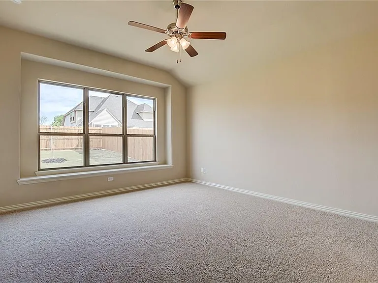 2100 McCallister Dr — Photo 24