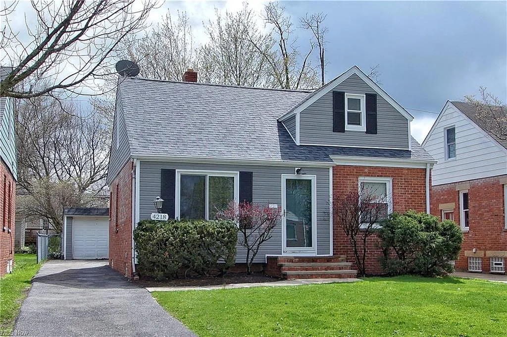 4218 Ellison Rd photo 1