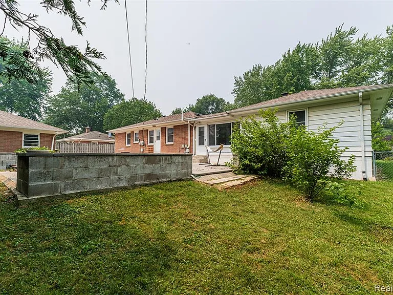 4918 Ainsley Ave — Photo 46