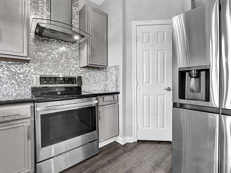 12565 Melville Dr #123 — Photo 6