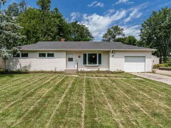 2424 Lindale Rd, Rockford, IL 61109
