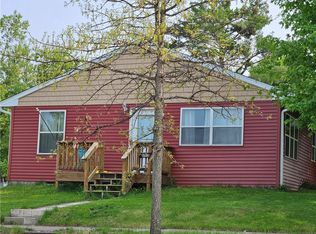 802 Lake Ave E, Ladysmith, WI 54848