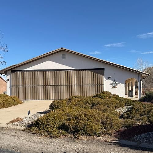 1st image of 3860 Tammy Ct