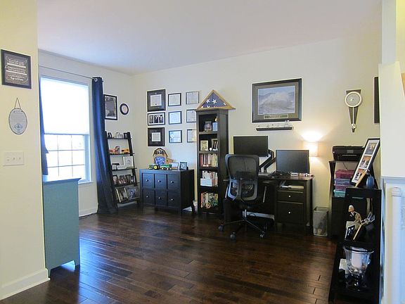 4th image of 192 Diana Dr #B