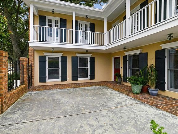 3rd image of 4908 Lake Louise Ave
