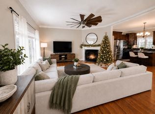 89 E Mountain St, Worcester, MA 01606
