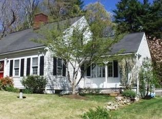 25 1st Parish Rd, Norwell, MA 02061