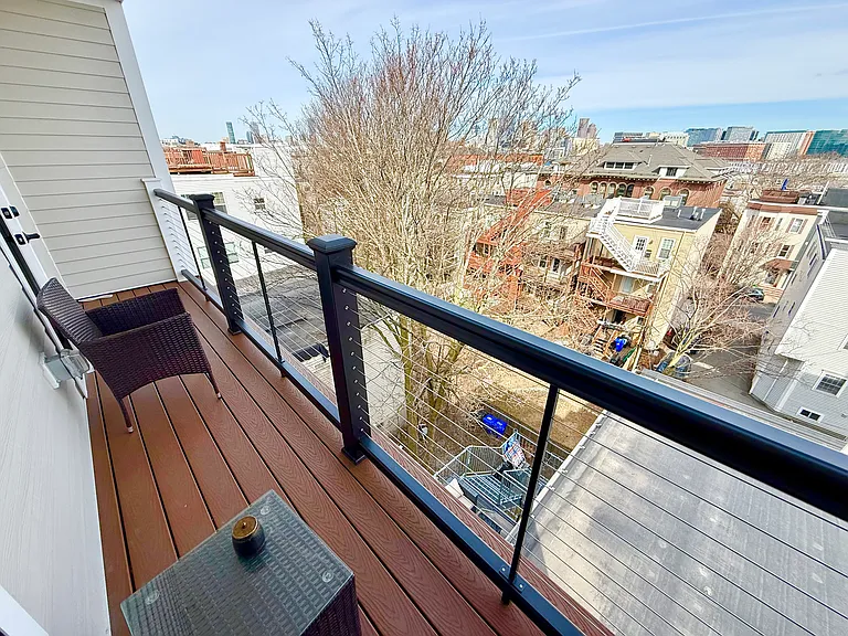 120-126 Emerson St #5 — Photo 6