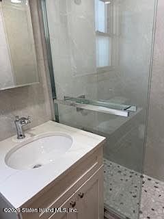 4th image of 78 Duncan St
