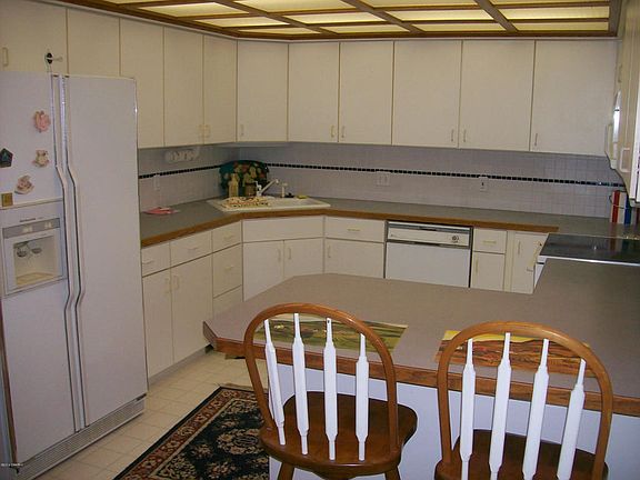 4th image of 6685 N Wentward Ct #54