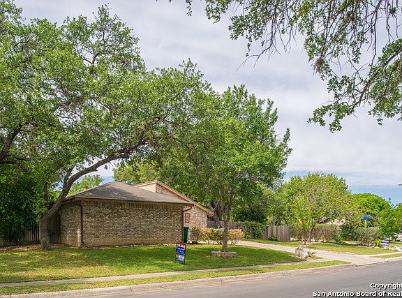 3rd image of 6319 Village Park