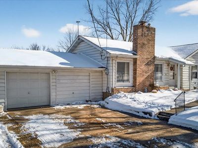 46 Garden Ln, Maryland Heights, MO, 63043