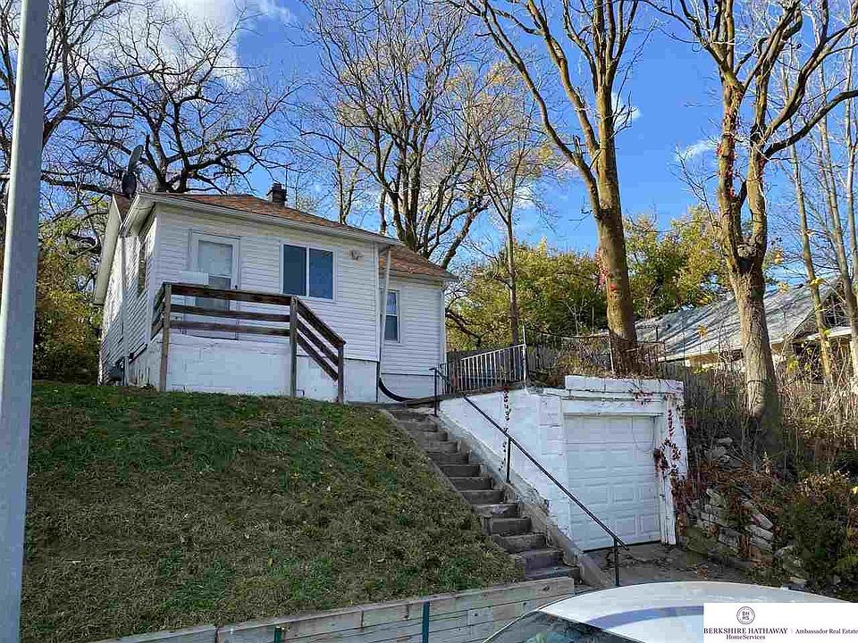 1st image of 3616 N 44th Ave