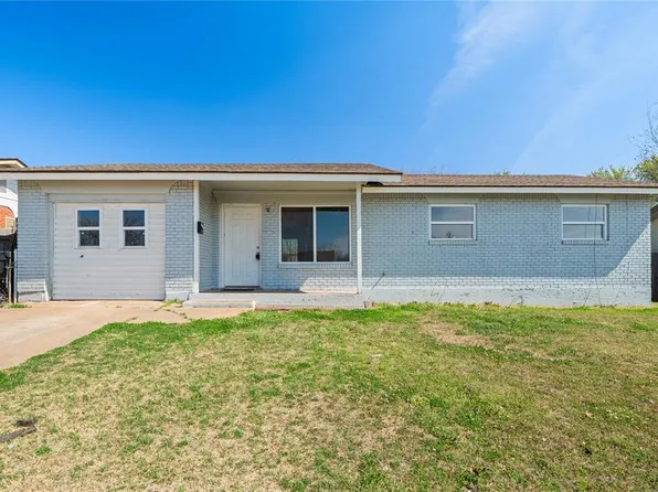 2512 Yorkshire Ave, Moore, OK 73160