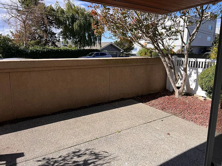4208 Beach Drive — Photo 33
