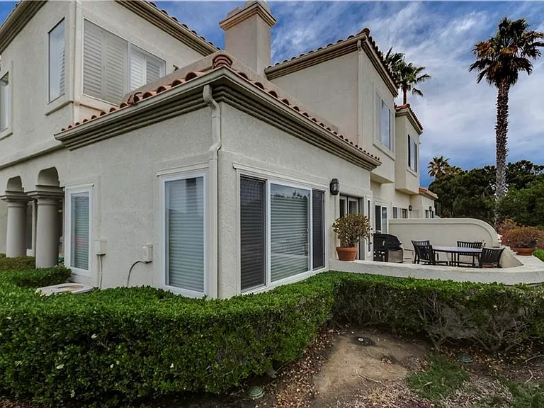 106 Tennis Villas Dr — Photo 1