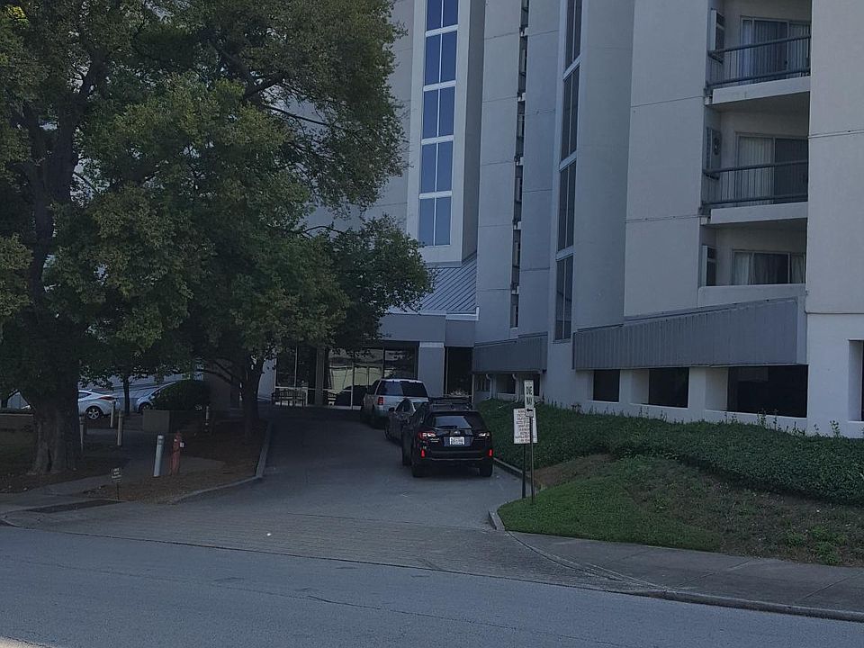 1st image of 900 19th Ave S APT 408