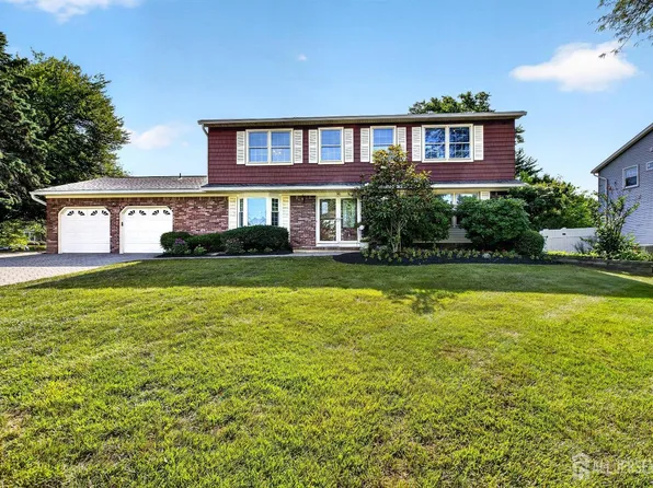 30 Hamilton Ln N, Plainsboro, NJ 08536