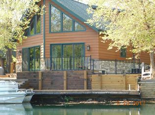 215 Fossil Cove Ln, Wilmington, IL 60481