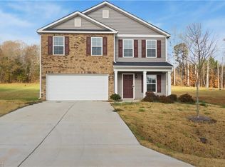 215 Lilys Pl, Lexington, NC 27292